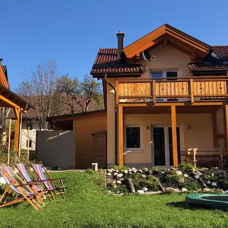 Berghaus Christel, Bergbeek In Grote Tuin *