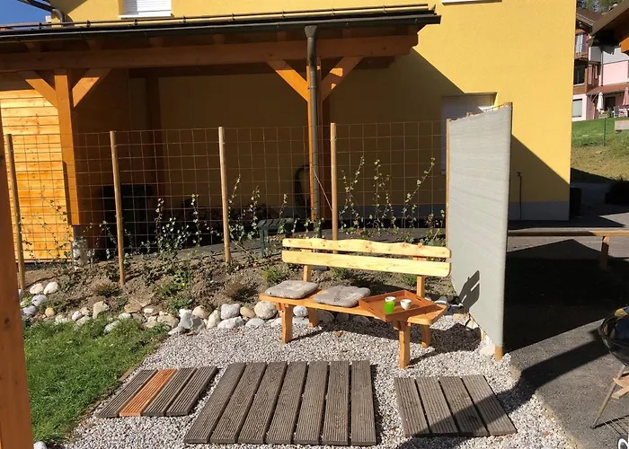 Berghaus Christel - Bij Skilift - Grote Tuin Met Bergbeek Feriehus Arnoldstein